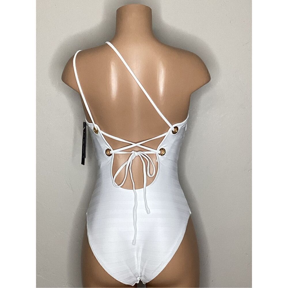New La Blanca white one piece swimsuit. Size 6. Retails $130 - Picture 11 of 11